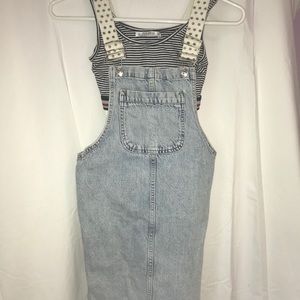 Pull&Bear overall with pocket and cute under bra